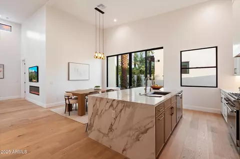 Other - 4311 E Sells Dr, Phoenix, AZ 85018 photo 7 of 24