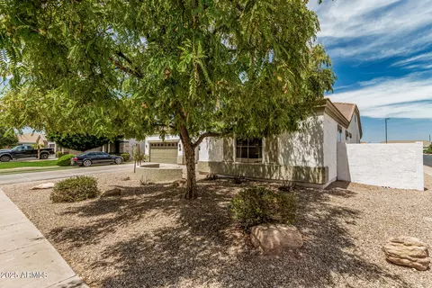 Exterior - 3000 E Parkview Dr, Gilbert, AZ 85295 photo 4 of 8