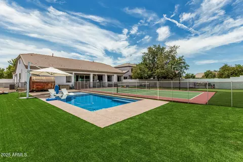 3000 E Parkview Dr, Gilbert, AZ 85295