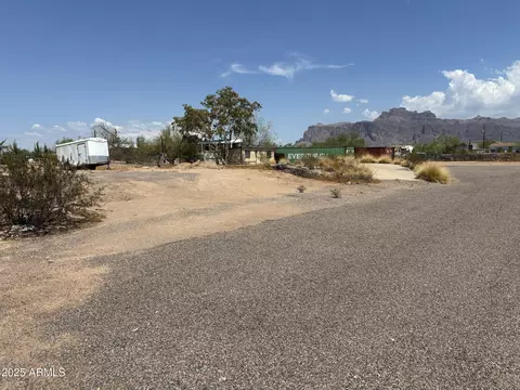 685 S Tomahawk Rd #-, Apache Junction, AZ 85119 photo 4