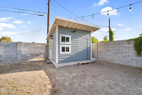 Exterior - 1035 E Pierson St, Phoenix, AZ 85014 photo 2 of 8