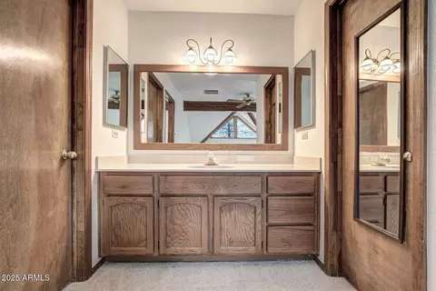 Bath - 5115 N Monte Vista Ln, Pine, AZ 85544 photo 3 of 5