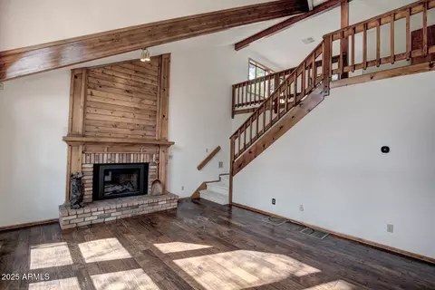 Living - 5115 N Monte Vista Ln, Pine, AZ 85544 photo 4 of 5