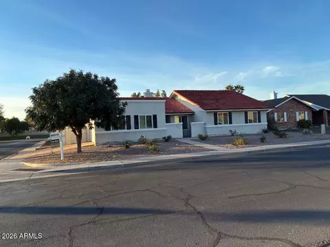 521 Encinas Ave, Gilbert, AZ 85234