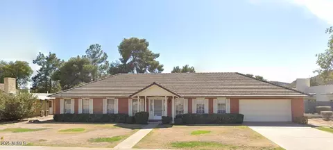 557 W Moon Valley Dr, Phoenix, AZ 85023