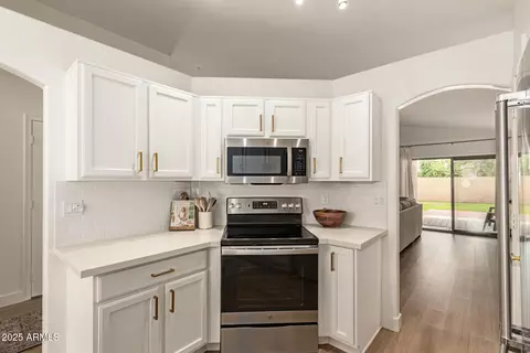 Kitchen - 8549 E Monte Ave, Mesa, AZ 85209 photo 3 of 3