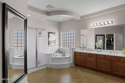 Bath - 7560 E Leland Cir, Mesa, AZ 85207 photo 1 of 6