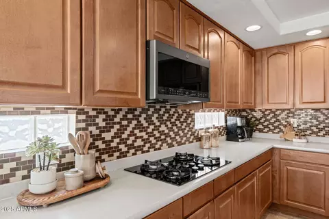 Kitchen - 7560 E Leland Cir, Mesa, AZ 85207 photo 4 of 4