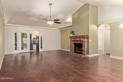 Living - 1225 E Laurel Ave, Gilbert, AZ 85234 photo 2 of 4