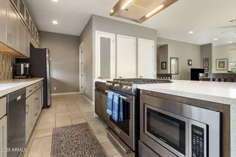 Kitchen - 325 E Coronado Rd #19, Phoenix, AZ 85004 photo 2 of 2
