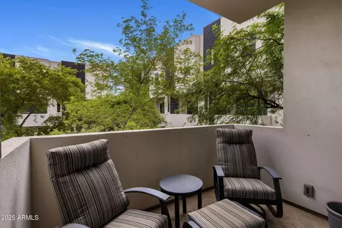 Exterior - 325 E Coronado Rd #19, Phoenix, AZ 85004 photo 1 of 4