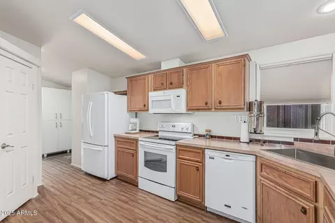 2208 W Baseline Ave #171, Apache Junction, AZ 85120 photo 4
