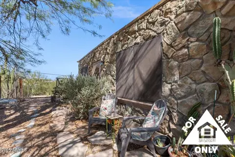 Exterior - 5125 N San Marcos Dr, Apache Junction, AZ 85120 photo 2 of 7