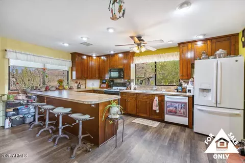 Kitchen - 5125 N San Marcos Dr, Apache Junction, AZ 85120 photo 1 of 7