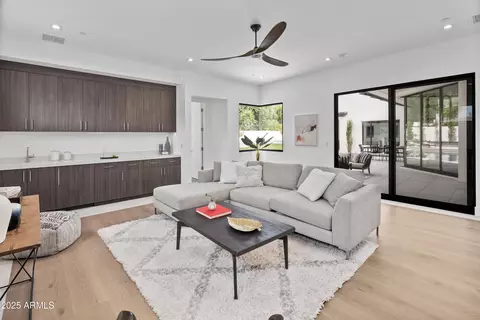 Living - 5538 E Lafayette Blvd, Phoenix, AZ 85018 photo 5 of 5