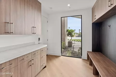 Entry Way - 5538 E Lafayette Blvd, Phoenix, AZ 85018 photo 3 of 3