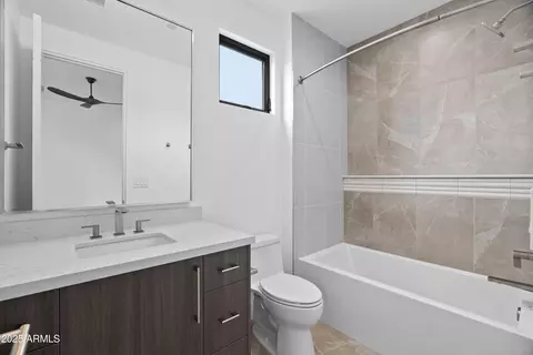Bath - 5538 E Lafayette Blvd, Phoenix, AZ 85018 photo 5 of 8