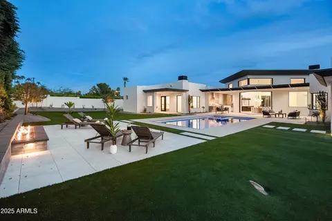 Exterior - 5538 E Lafayette Blvd, Phoenix, AZ 85018 photo 11 of 13