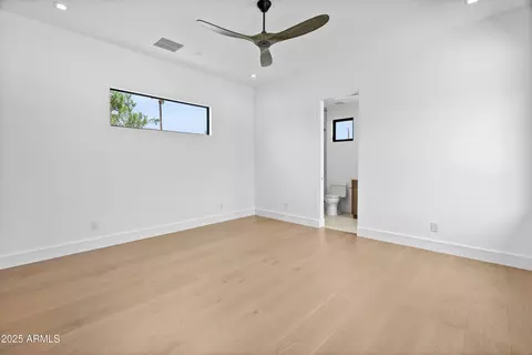 Bedroom - 5538 E Lafayette Blvd, Phoenix, AZ 85018 photo 5 of 6