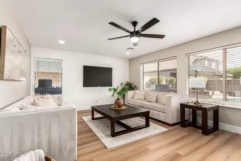 3033 E Millbrae Ln, Gilbert, AZ 85234 photo 12