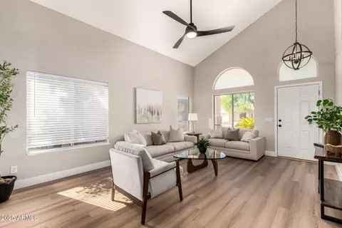 3033 E Millbrae Ln, Gilbert, AZ 85234 photo 7