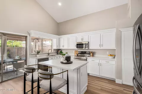3033 E Millbrae Ln, Gilbert, AZ 85234 photo 10