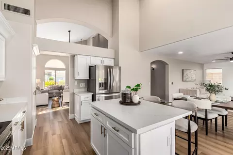 3033 E Millbrae Ln, Gilbert, AZ 85234 photo 9