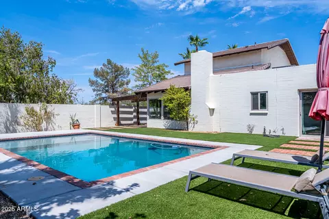 7701 E Hubbell St, Scottsdale, AZ 85257