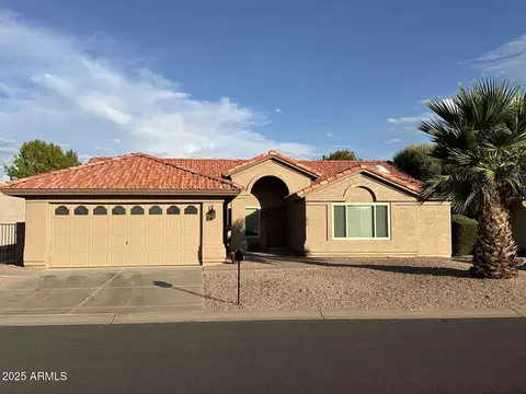 26005 S Dartford Dr, Sun Lakes, AZ 85248