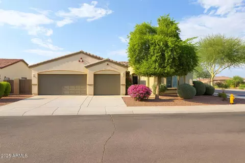 9916 W Wizard Ln, Peoria, AZ 85383