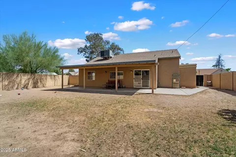 Exterior - 834 E Piute Ave, Phoenix, AZ 85024 photo 4 of 4