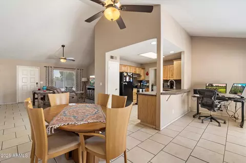 Dining - 834 E Piute Ave, Phoenix, AZ 85024 photo 2 of 3