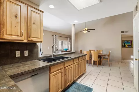 Kitchen - 834 E Piute Ave, Phoenix, AZ 85024 photo 1 of 1