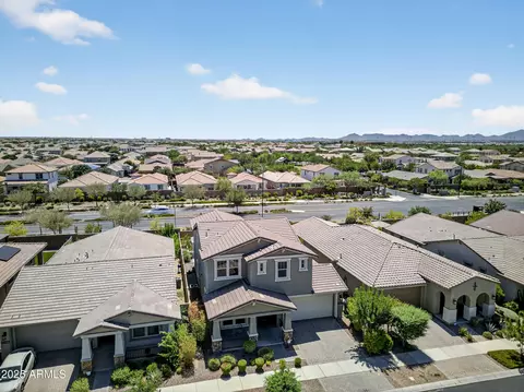 View/Area - 10123 E Wavelength Ave, Mesa, AZ 85212 photo 2 of 11