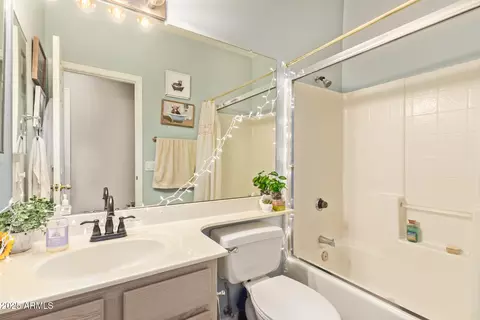 Bath - 1633 E Lakeside Dr #156, Gilbert, AZ 85234 photo 3 of 3