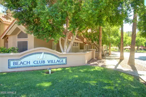 Exterior - 1633 E Lakeside Dr #156, Gilbert, AZ 85234 photo 7 of 15