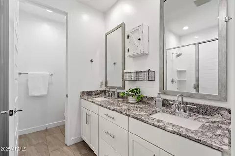 Bath - 2647 S Prospector Point Rd, Apache Junction, AZ 85119 photo 2 of 2