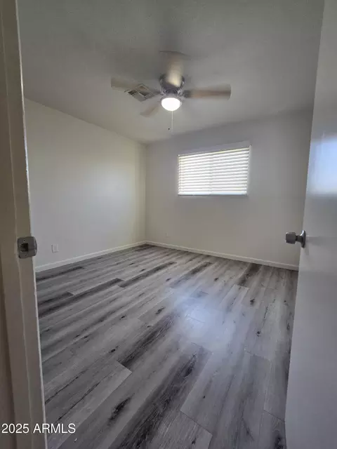 2048 W Pecan Rd, Phoenix, AZ 85041 photo 15