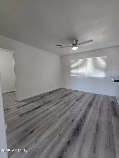 2048 W Pecan Rd, Phoenix, AZ 85041 photo 8