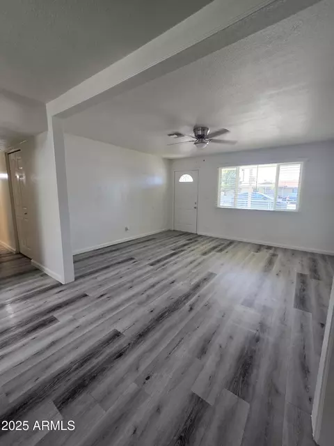 2048 W Pecan Rd, Phoenix, AZ 85041 photo 11
