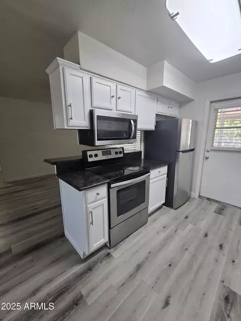 2048 W Pecan Rd, Phoenix, AZ 85041 photo 7