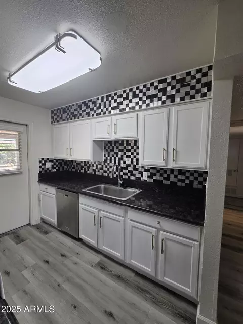 2048 W Pecan Rd, Phoenix, AZ 85041 photo 6