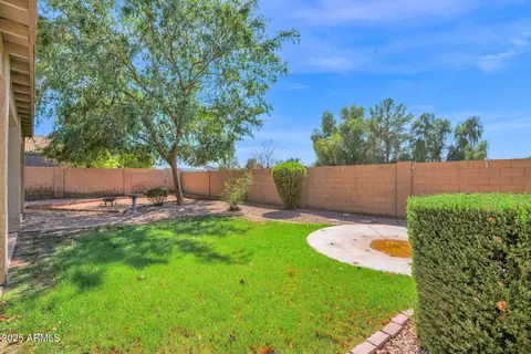 Exterior - 1446 S Corrine Dr, Gilbert, AZ 85296 photo 7 of 12