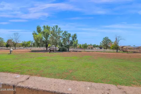 Exterior - 1446 S Corrine Dr, Gilbert, AZ 85296 photo 10 of 12