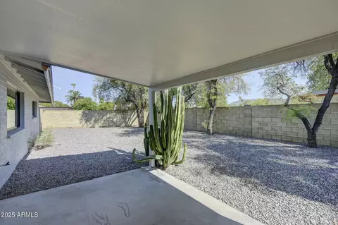 3409 E Mercer Ln, Phoenix, AZ 85028 photo 22