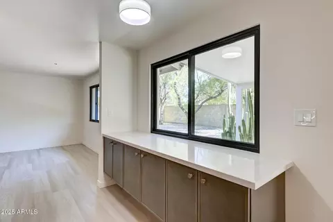 3409 E Mercer Ln, Phoenix, AZ 85028 photo 9
