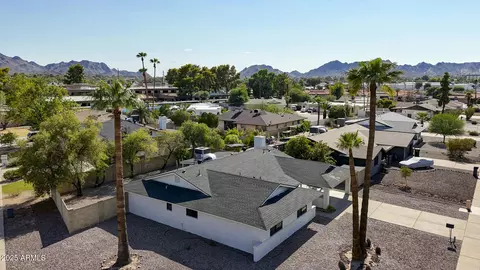 3409 E Mercer Ln, Phoenix, AZ 85028 photo 26