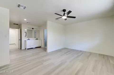 3409 E Mercer Ln, Phoenix, AZ 85028 photo 15