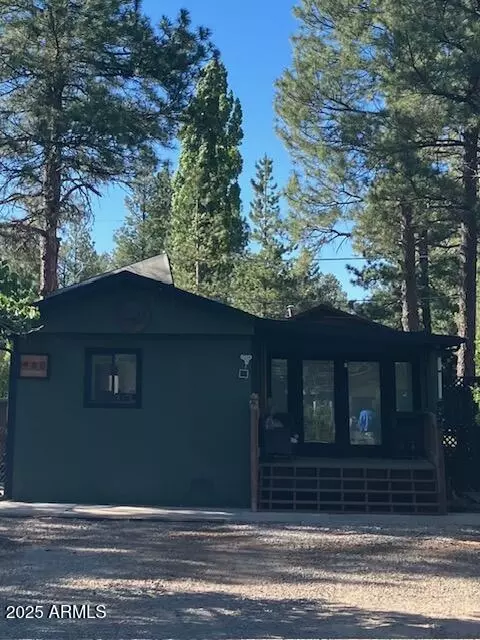460 E Oak Dr, Munds Park, AZ 86017