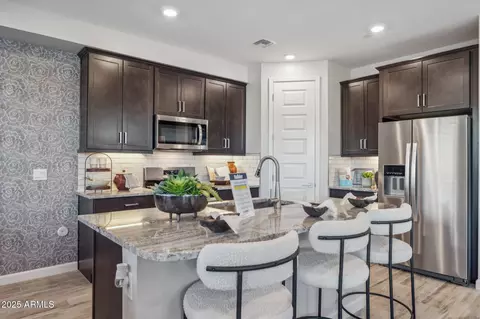 Other - 5830 E Zachary Dr, Phoenix, AZ 85054 photo 2 of 7